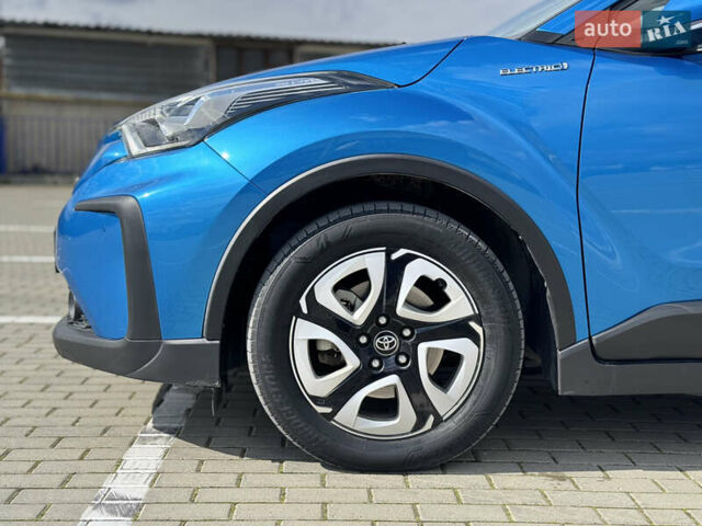 Синій Тойота C-HR EV, об'ємом двигуна 0 л та пробігом 25 тис. км за 17999 $, фото 22 на Automoto.ua