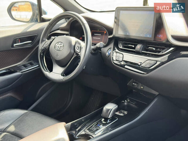 Синій Тойота C-HR EV, об'ємом двигуна 0 л та пробігом 25 тис. км за 17999 $, фото 38 на Automoto.ua