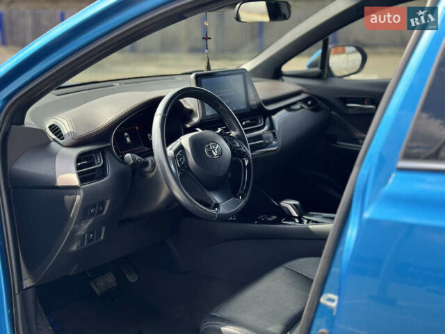 Синій Тойота C-HR EV, об'ємом двигуна 0 л та пробігом 25 тис. км за 17999 $, фото 28 на Automoto.ua