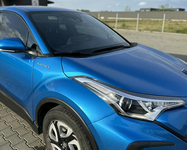 Синій Тойота C-HR EV, об'ємом двигуна 0 л та пробігом 55 тис. км за 21800 $, фото 13 на Automoto.ua