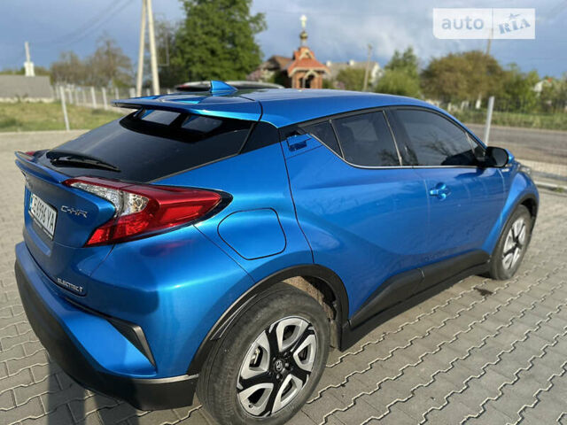 Синій Тойота C-HR EV, об'ємом двигуна 0 л та пробігом 55 тис. км за 21800 $, фото 15 на Automoto.ua