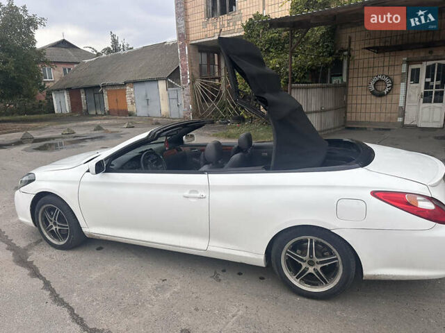 Белый Тойота Camry Solara, объемом двигателя 3.3 л и пробегом 298 тыс. км за 6400 $, фото 5 на Automoto.ua