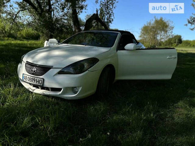 Белый Тойота Camry Solara, объемом двигателя 3.3 л и пробегом 400 тыс. км за 4000 $, фото 19 на Automoto.ua