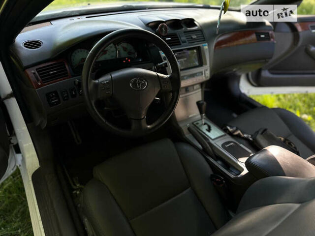 Белый Тойота Camry Solara, объемом двигателя 3.3 л и пробегом 400 тыс. км за 4000 $, фото 25 на Automoto.ua