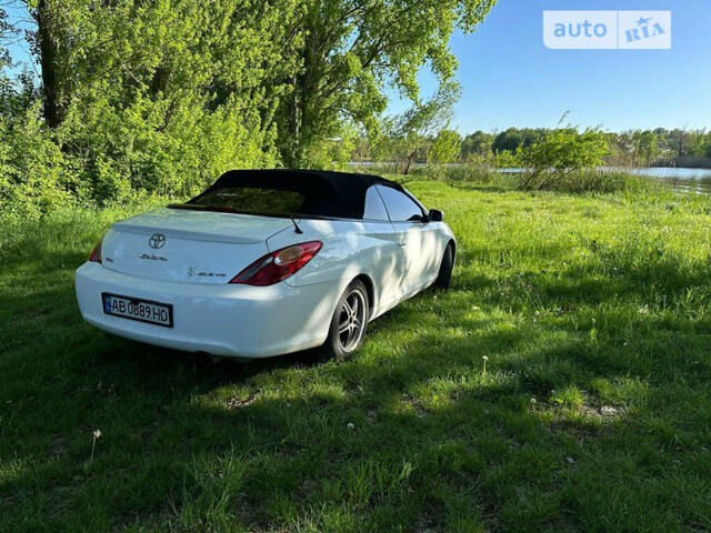 Белый Тойота Camry Solara, объемом двигателя 3.3 л и пробегом 400 тыс. км за 6300 $, фото 9 на Automoto.ua