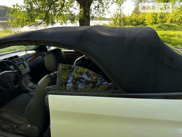 Белый Тойота Camry Solara, объемом двигателя 3.3 л и пробегом 400 тыс. км за 4000 $, фото 26 на Automoto.ua