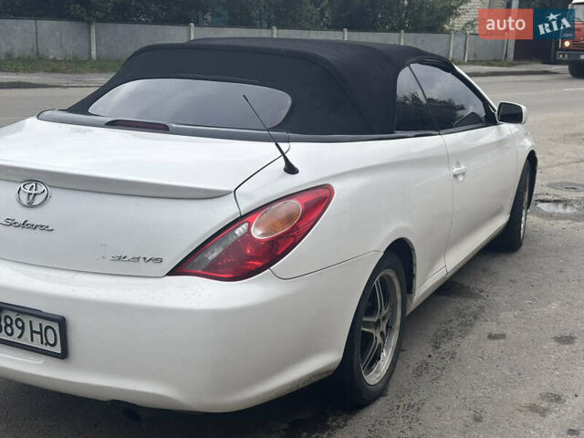 Белый Тойота Camry Solara, объемом двигателя 3.3 л и пробегом 298 тыс. км за 6400 $, фото 4 на Automoto.ua
