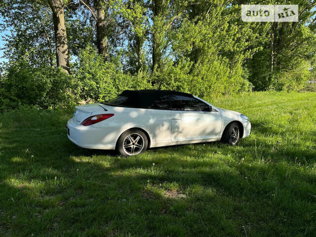 Белый Тойота Camry Solara, объемом двигателя 3.3 л и пробегом 400 тыс. км за 4000 $, фото 7 на Automoto.ua