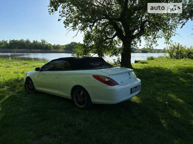 Белый Тойота Camry Solara, объемом двигателя 3.3 л и пробегом 400 тыс. км за 4000 $, фото 5 на Automoto.ua