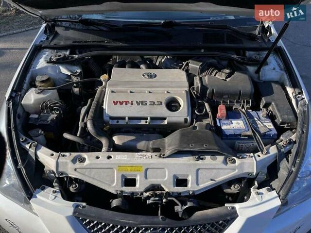 Белый Тойота Camry Solara, объемом двигателя 3.31 л и пробегом 47 тыс. км за 10000 $, фото 8 на Automoto.ua