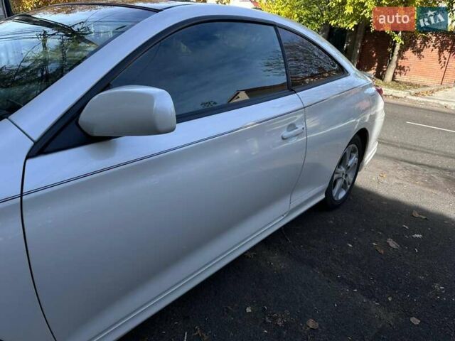 Белый Тойота Camry Solara, объемом двигателя 3.3 л и пробегом 92 тыс. км за 9000 $, фото 2 на Automoto.ua