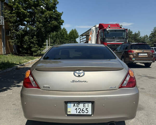 Бежевий Тойота Camry Solara, об'ємом двигуна 2.4 л та пробігом 169 тис. км за 6800 $, фото 6 на Automoto.ua