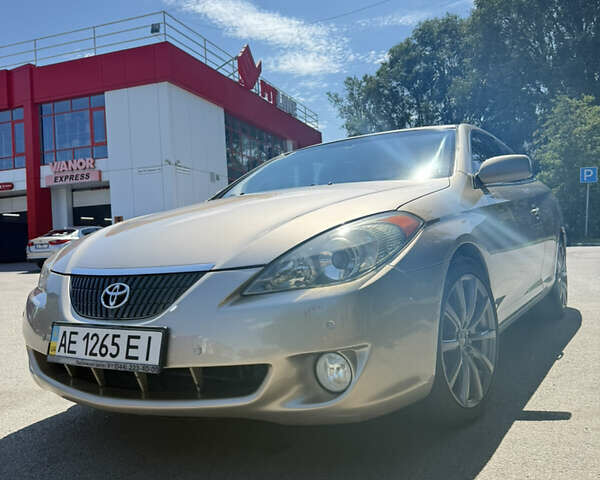 Бежевый Тойота Camry Solara, объемом двигателя 2.4 л и пробегом 169 тыс. км за 7000 $, фото 1 на Automoto.ua