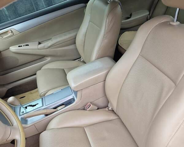 Тойота Camry Solara, объемом двигателя 2.36 л и пробегом 254 тыс. км за 7100 $, фото 5 на Automoto.ua