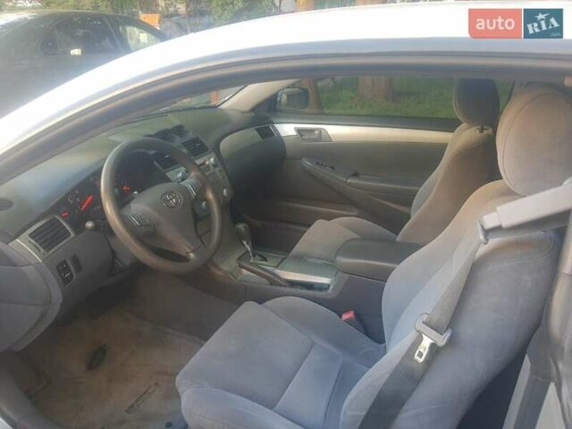 Серый Тойота Camry Solara, объемом двигателя 2.36 л и пробегом 252 тыс. км за 5750 $, фото 5 на Automoto.ua