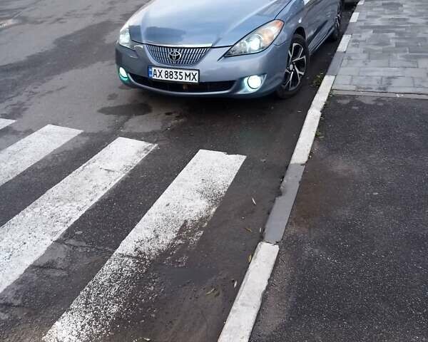 Синий Тойота Camry Solara, объемом двигателя 2.36 л и пробегом 200 тыс. км за 6500 $, фото 1 на Automoto.ua