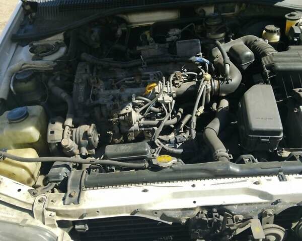 Белый Тойота Carina E, объемом двигателя 2 л и пробегом 490 тыс. км за 2300 $, фото 8 на Automoto.ua