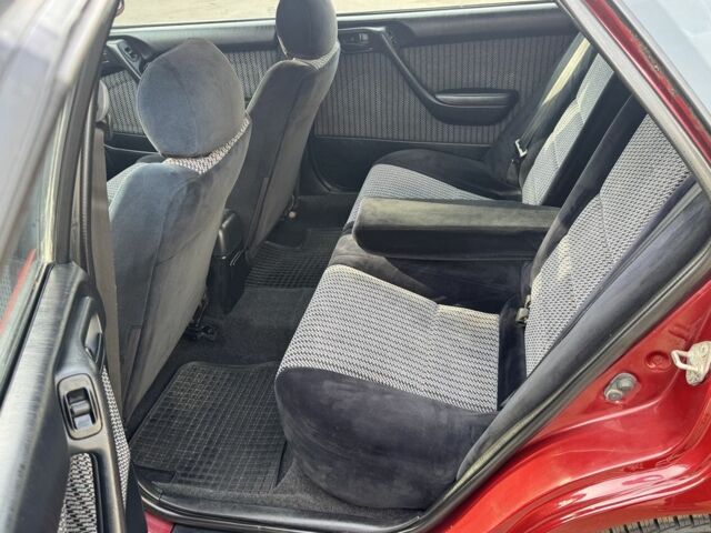 Красный Тойота Carina E, объемом двигателя 1.6 л и пробегом 259 тыс. км за 2800 $, фото 8 на Automoto.ua