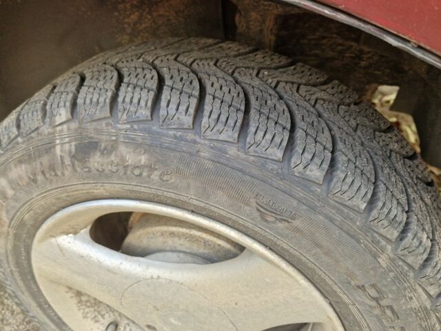 Червоний Тойота Carina E, об'ємом двигуна 1.6 л та пробігом 220 тис. км за 1500 $, фото 8 на Automoto.ua