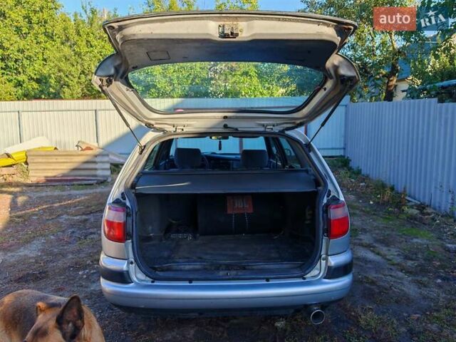 Сірий Тойота Carina E, об'ємом двигуна 1.8 л та пробігом 256 тис. км за 2850 $, фото 5 на Automoto.ua