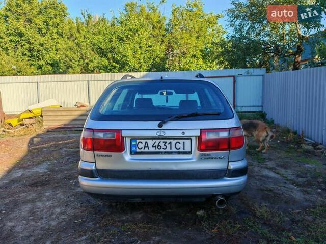 Сірий Тойота Carina E, об'ємом двигуна 1.8 л та пробігом 256 тис. км за 2850 $, фото 8 на Automoto.ua