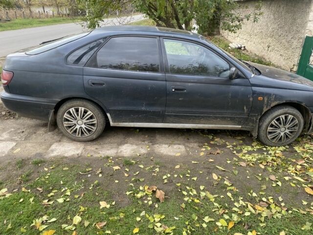 Синий Тойота Carina E, объемом двигателя 1.8 л и пробегом 624 тыс. км за 1750 $, фото 4 на Automoto.ua