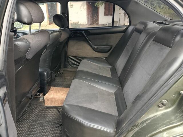 Зеленый Тойота Carina E, объемом двигателя 1.6 л и пробегом 200 тыс. км за 2100 $, фото 7 на Automoto.ua