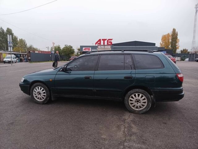 Зелений Тойота Carina E, об'ємом двигуна 1.6 л та пробігом 290 тис. км за 2300 $, фото 2 на Automoto.ua