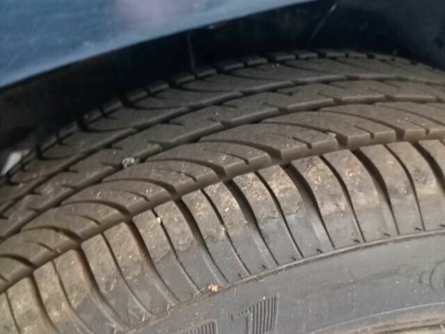 Зелений Тойота Carina E, об'ємом двигуна 1.8 л та пробігом 278 тис. км за 3000 $, фото 2 на Automoto.ua