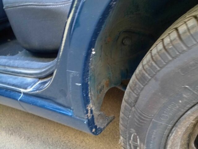 Зелений Тойота Carina E, об'ємом двигуна 1.8 л та пробігом 278 тис. км за 3000 $, фото 18 на Automoto.ua