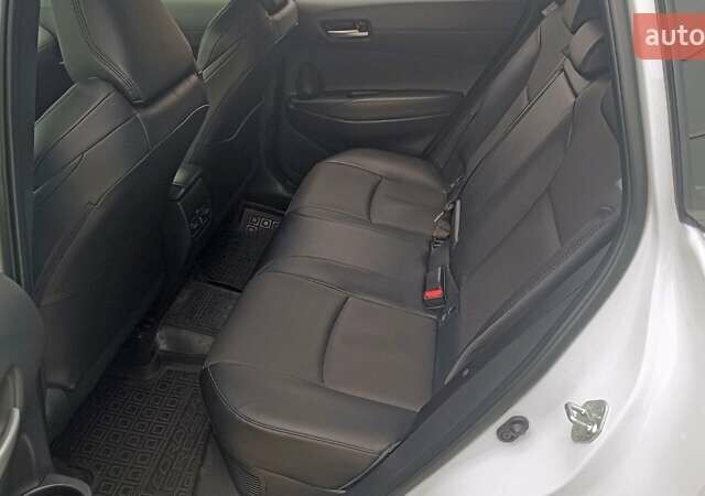 Белый Тойота Corolla Cross, объемом двигателя 1.99 л и пробегом 17 тыс. км за 36686 $, фото 11 на Automoto.ua