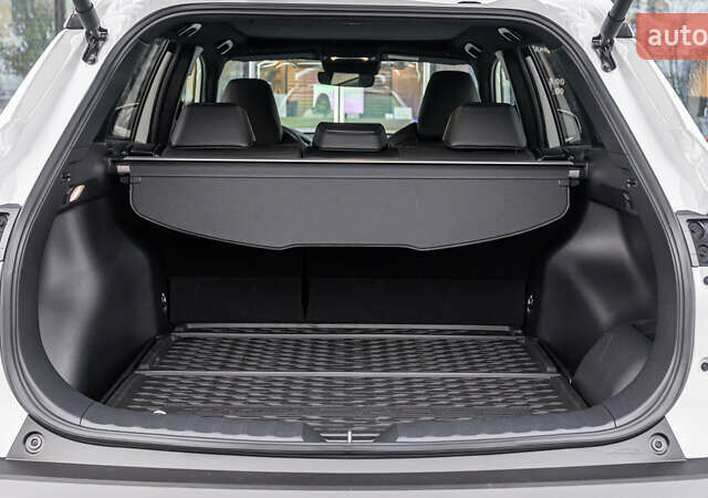 Белый Тойота Corolla Cross, объемом двигателя 2 л и пробегом 31 тыс. км за 35157 $, фото 10 на Automoto.ua