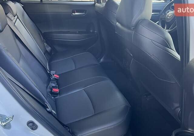 Белый Тойота Corolla Cross, объемом двигателя 2 л и пробегом 17 тыс. км за 36749 $, фото 6 на Automoto.ua