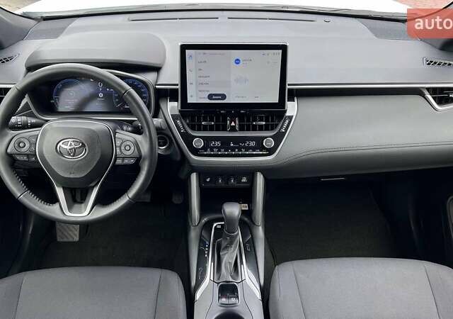 Білий Тойота Corolla Cross, об'ємом двигуна 2 л та пробігом 37 тис. км за 31900 $, фото 7 на Automoto.ua