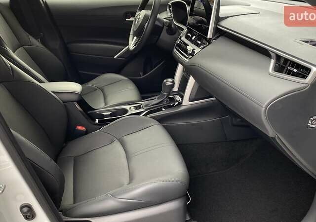 Білий Тойота Corolla Cross, об'ємом двигуна 2 л та пробігом 1 тис. км за 38750 $, фото 5 на Automoto.ua