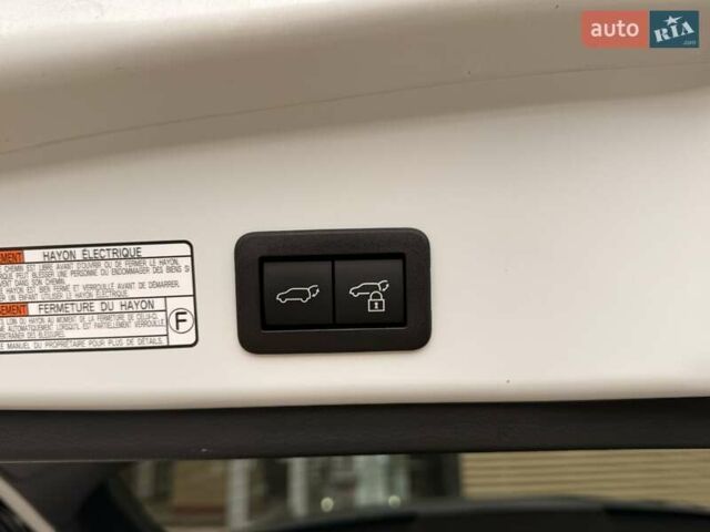 Білий Тойота Corolla Cross, об'ємом двигуна 2 л та пробігом 2 тис. км за 39378 $, фото 29 на Automoto.ua
