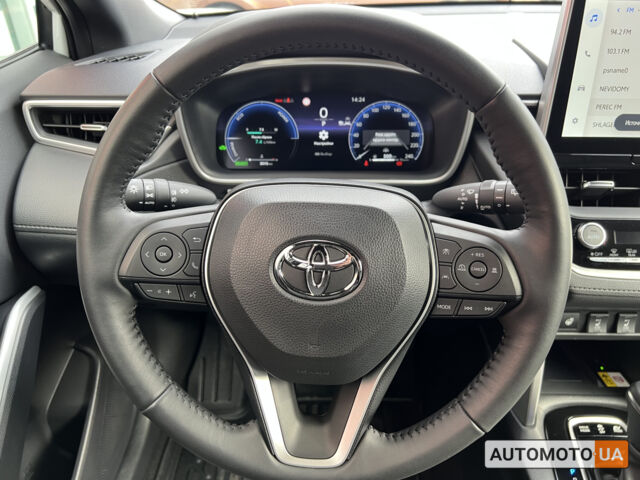 Белый Тойота Corolla Cross, объемом двигателя 2 л и пробегом 3 тыс. км за 39103 $, фото 12 на Automoto.ua