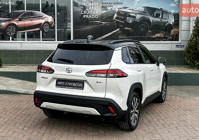 Белый Тойота Corolla Cross, объемом двигателя 1.99 л и пробегом 6 тыс. км за 34991 $, фото 6 на Automoto.ua