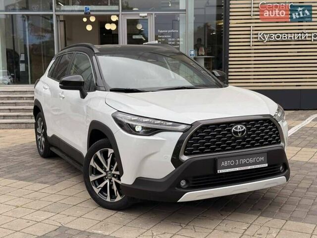 Білий Тойота Corolla Cross, об'ємом двигуна 2 л та пробігом 2 тис. км за 39378 $, фото 6 на Automoto.ua