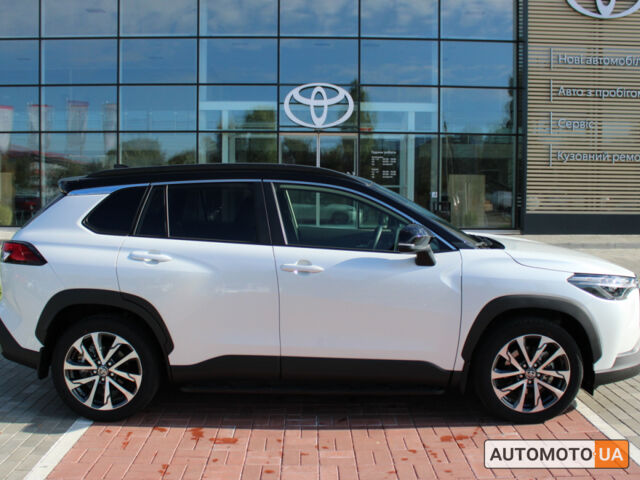 Белый Тойота Corolla Cross, объемом двигателя 2 л и пробегом 2 тыс. км за 38661 $, фото 5 на Automoto.ua