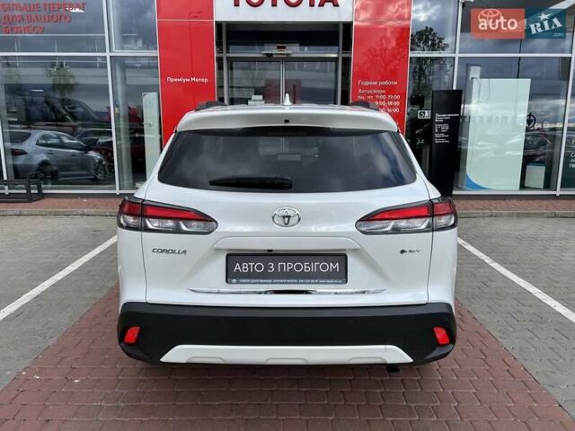 Белый Тойота Corolla Cross, объемом двигателя 2 л и пробегом 3 тыс. км за 39037 $, фото 6 на Automoto.ua