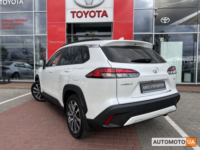 Белый Тойота Corolla Cross, объемом двигателя 2 л и пробегом 3 тыс. км за 39103 $, фото 8 на Automoto.ua