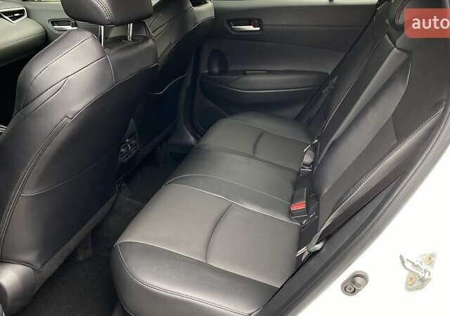 Білий Тойота Corolla Cross, об'ємом двигуна 2 л та пробігом 1 тис. км за 38750 $, фото 8 на Automoto.ua