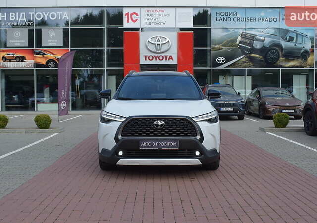 Белый Тойота Corolla Cross, объемом двигателя 2 л и пробегом 1 тыс. км за 38900 $, фото 4 на Automoto.ua