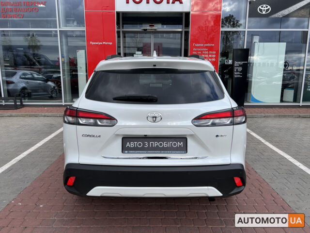 Белый Тойота Corolla Cross, объемом двигателя 2 л и пробегом 3 тыс. км за 39103 $, фото 5 на Automoto.ua