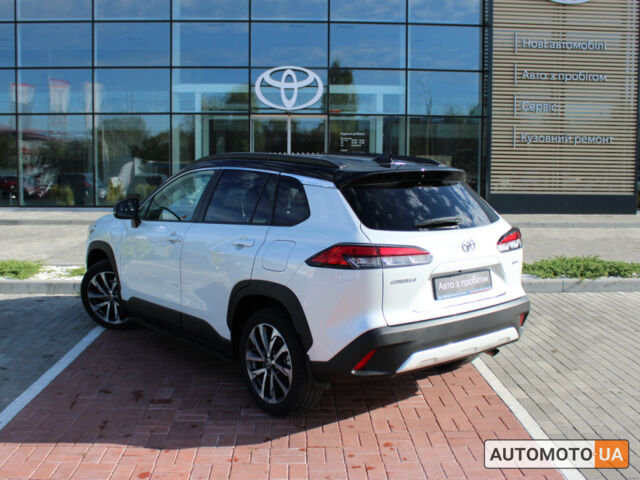 Белый Тойота Corolla Cross, объемом двигателя 2 л и пробегом 2 тыс. км за 38661 $, фото 8 на Automoto.ua