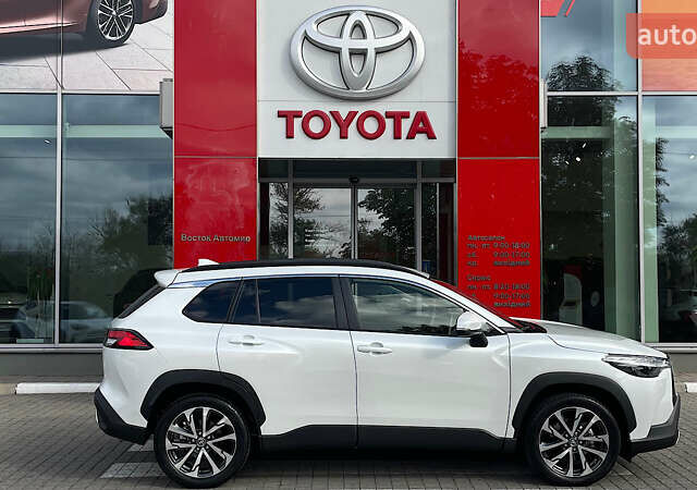 Белый Тойота Corolla Cross, объемом двигателя 2 л и пробегом 1 тыс. км за 39045 $, фото 16 на Automoto.ua