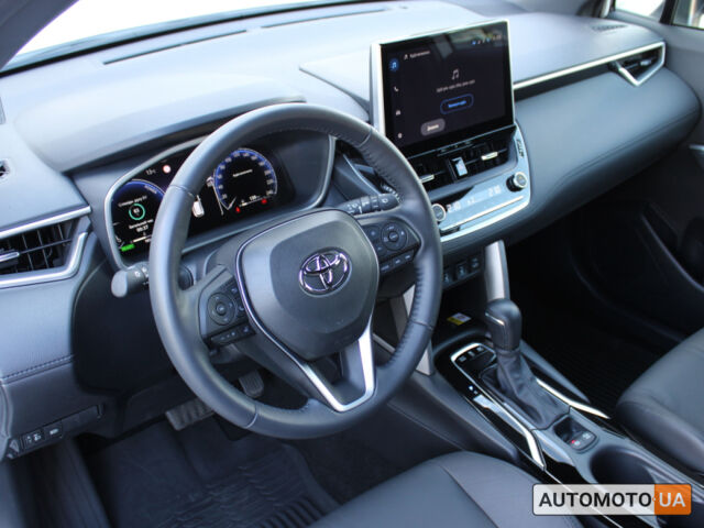 Белый Тойота Corolla Cross, объемом двигателя 2 л и пробегом 2 тыс. км за 38661 $, фото 10 на Automoto.ua