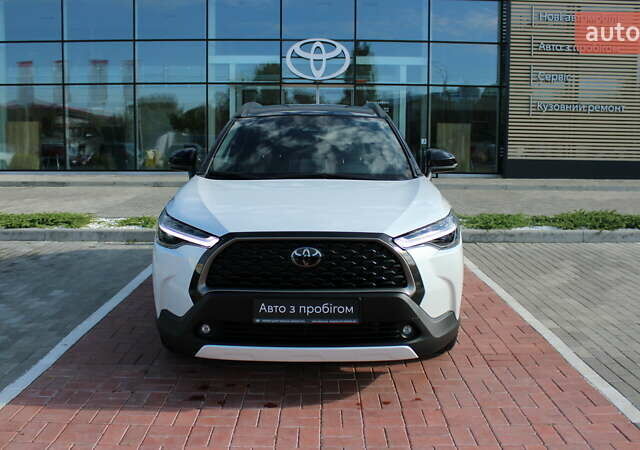 Белый Тойота Corolla Cross, объемом двигателя 2 л и пробегом 1 тыс. км за 38773 $, фото 1 на Automoto.ua
