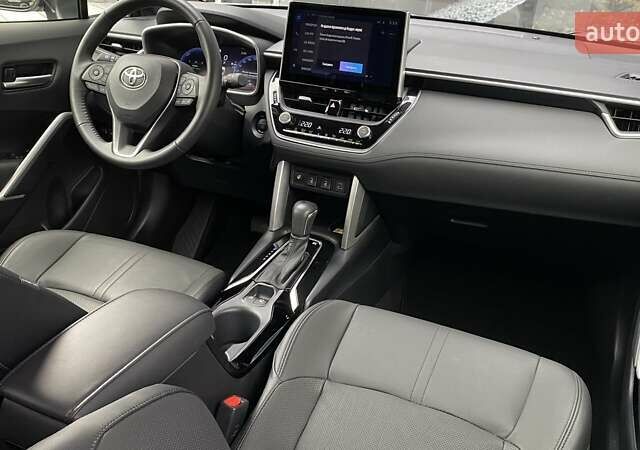 Білий Тойота Corolla Cross, об'ємом двигуна 2 л та пробігом 1 тис. км за 38750 $, фото 10 на Automoto.ua